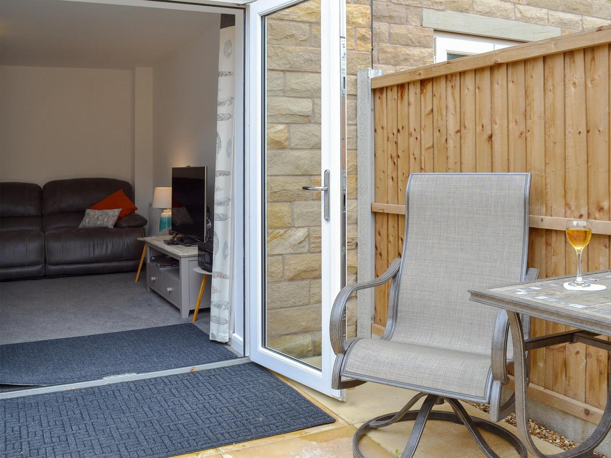 Shepley Mews Villa Glossop Bagian luar foto